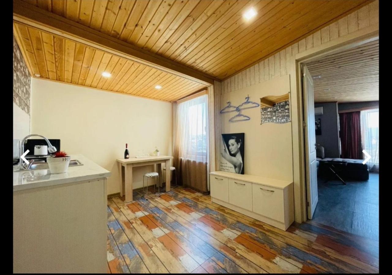Veranda Tbilisi Luaran gambar