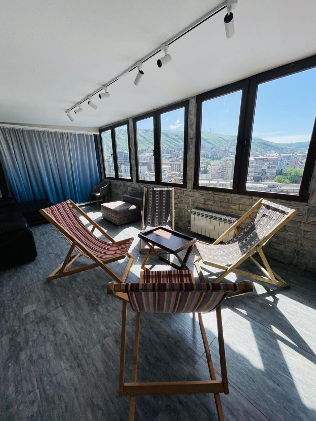 Veranda Tbilisi Luaran gambar